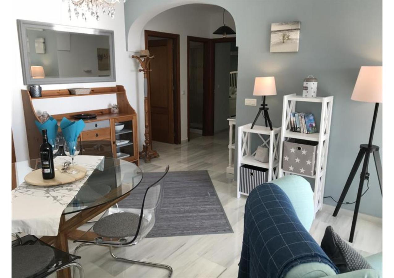 Sunny Apartment On Burriana Beach Nerja Dış mekan fotoğraf