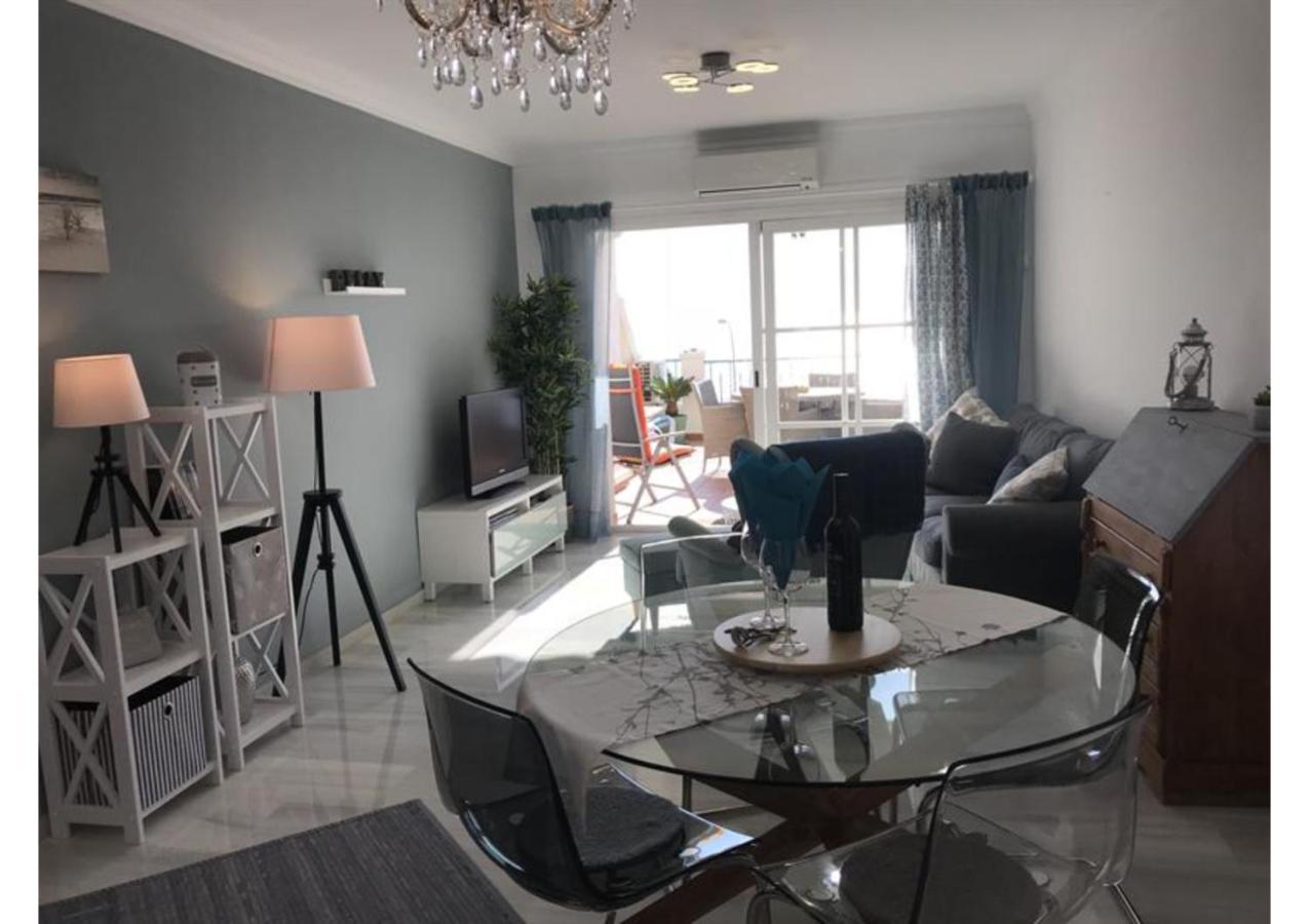Sunny Apartment On Burriana Beach Nerja Dış mekan fotoğraf