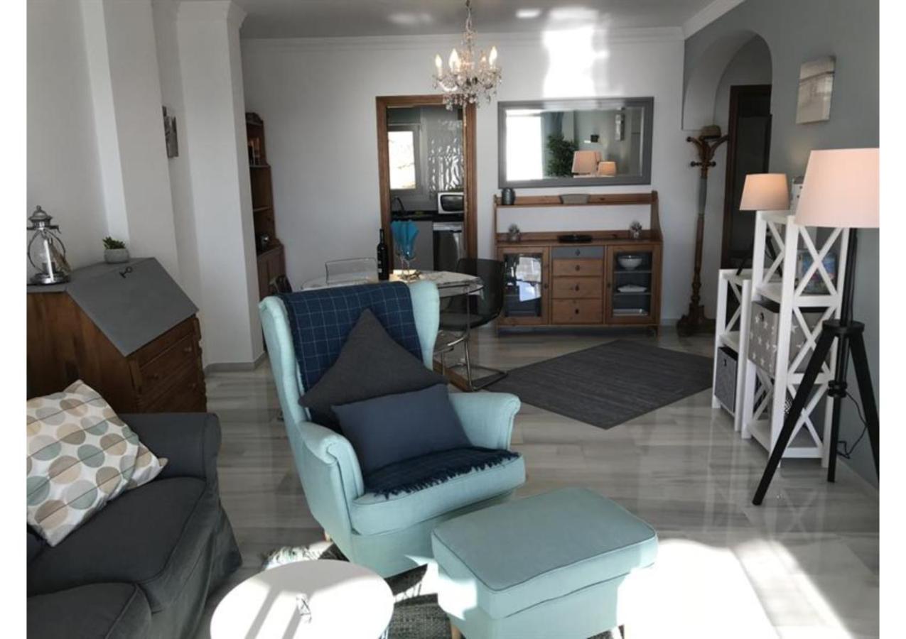 Sunny Apartment On Burriana Beach Nerja Dış mekan fotoğraf